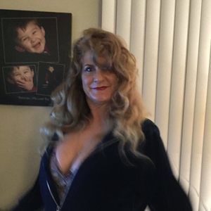 Meet your Posher, Dana